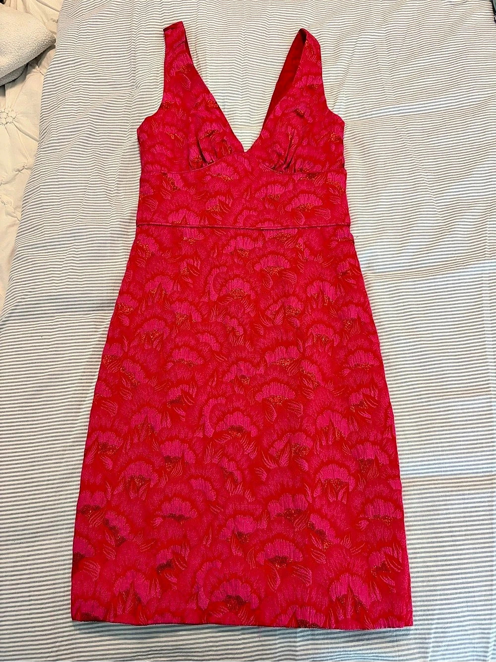 Trina Turk Floral Mini Dress in Pink Size 0 Like New, never worn.